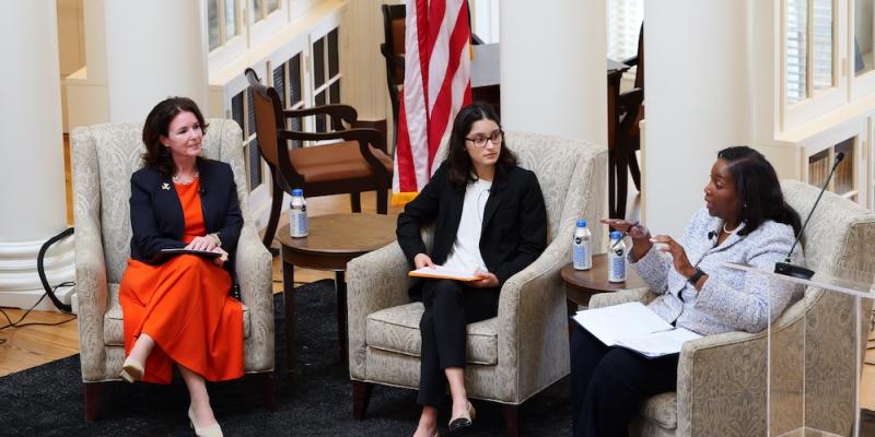 (L to R) A&S Dean Christa Acampora and fourth-year student Natasha Swindle moderate a Q&A discussion with Federal Reserve Governor Lisa Cook.